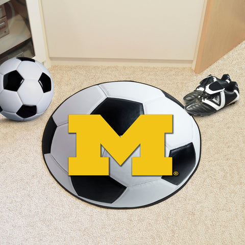 Michigan Wolverines Soccer Ball Rug - 27in. Diameter