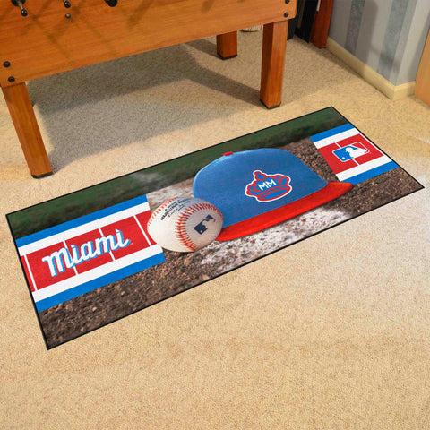 MLB - Miami Marlins Baseball Runner