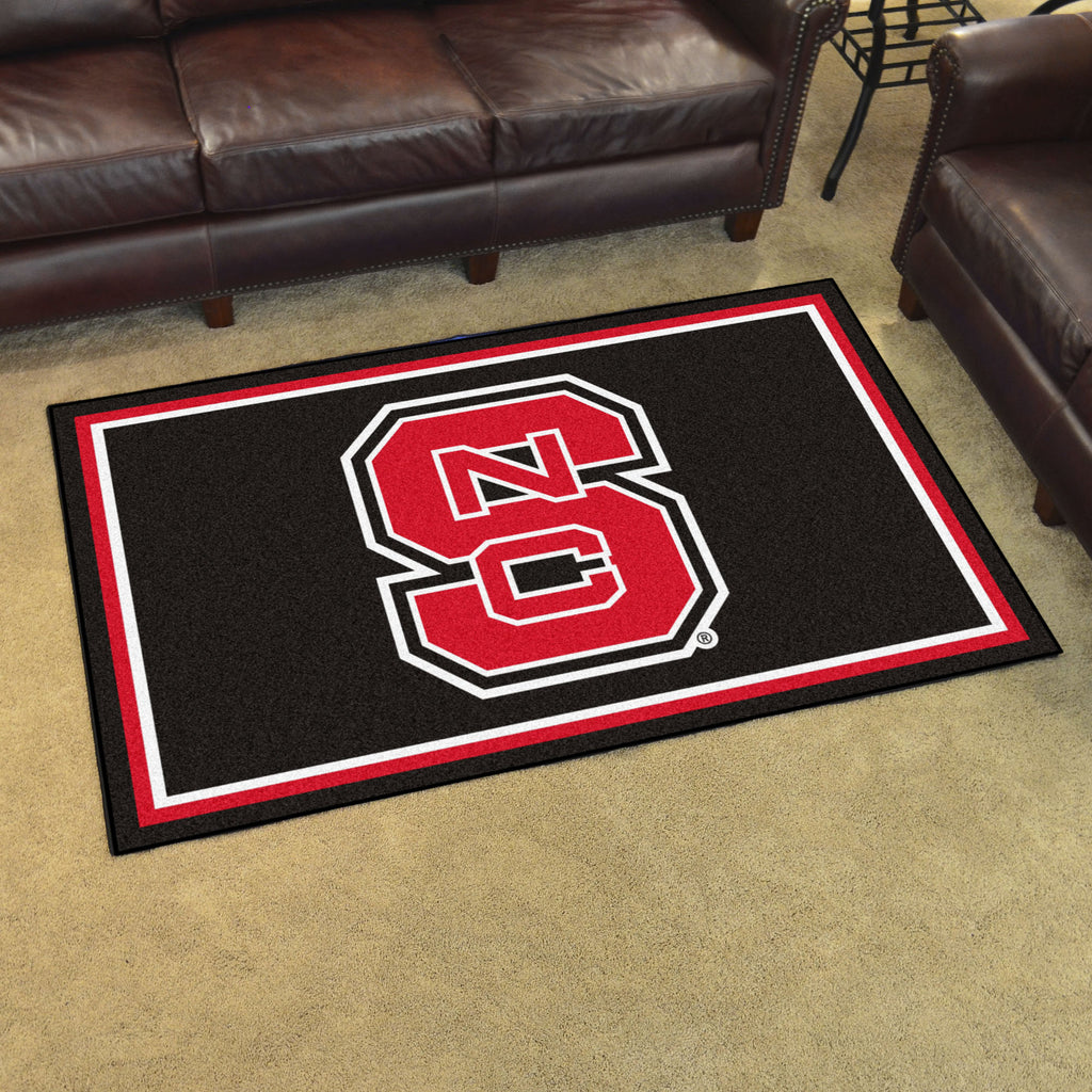 NC State Wolfpack 4ft. x 6ft. Plush Area Rug, NSC Logo