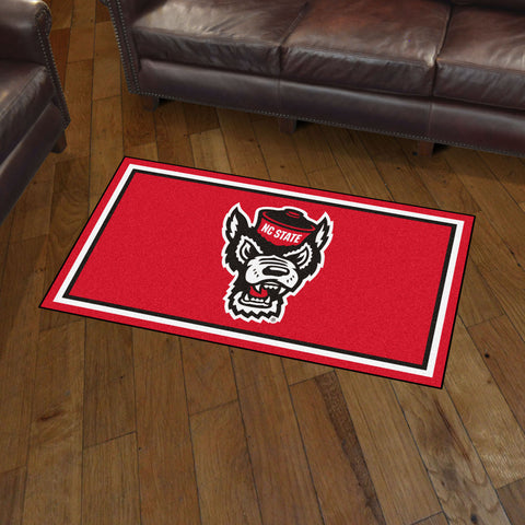 NC State Wolfpack 3ft. x 5ft. Plush Area Rug, Wolf Logo