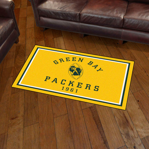 Green Bay Packers 3ft. x 5ft. Plush Area Rug, NFL Vintage